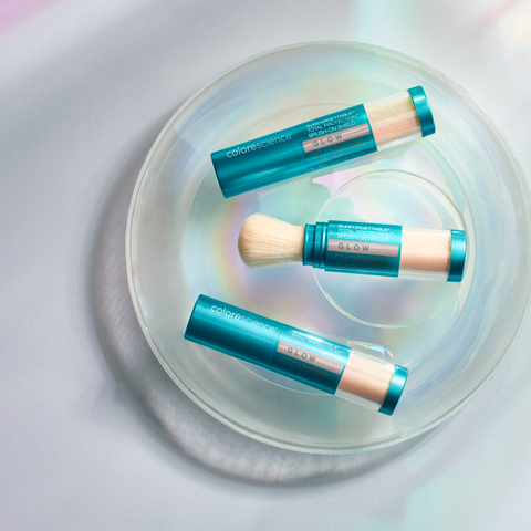 Sunforgettable® Total Protection™ Brush-On Shield Glow SPF 50 - Ochranný pudr ve štětci